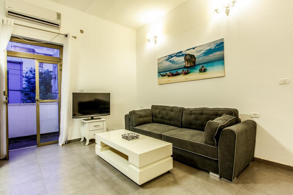 Sunset Beach Apartments Tel Aviv Dış mekan fotoğraf